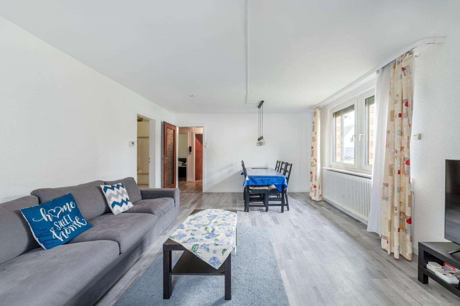 Cozy Villa With Garden, Balcony And Parking Area In Duesseldorf Exterior photo